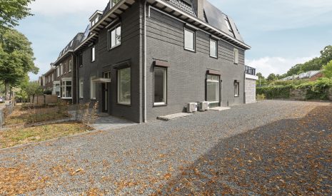 Te : Foto  aan de Nijmegen in Nijmegen