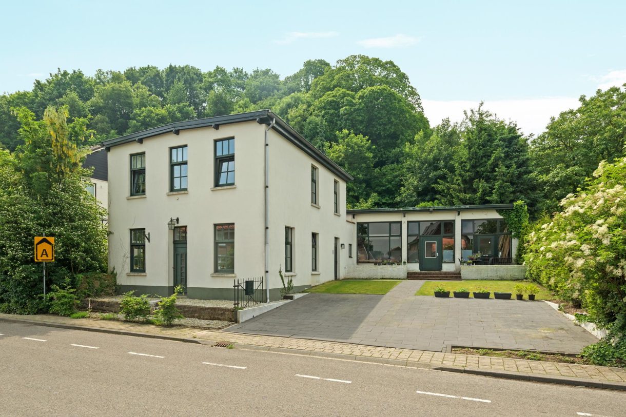 Te koop: Foto Woonhuis aan de Rijksstraatweg 140 in Beek