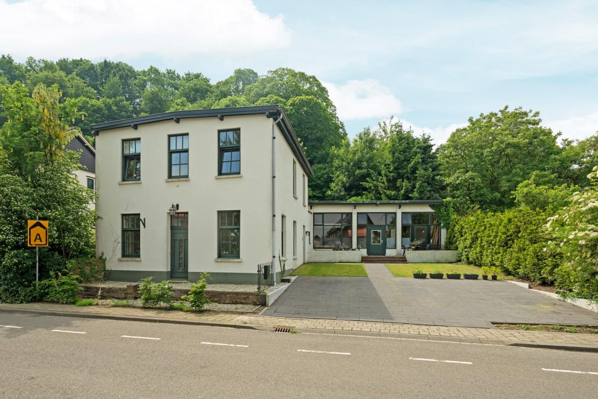 Te koop: Foto Woonhuis aan de Rijksstraatweg 140 in Beek