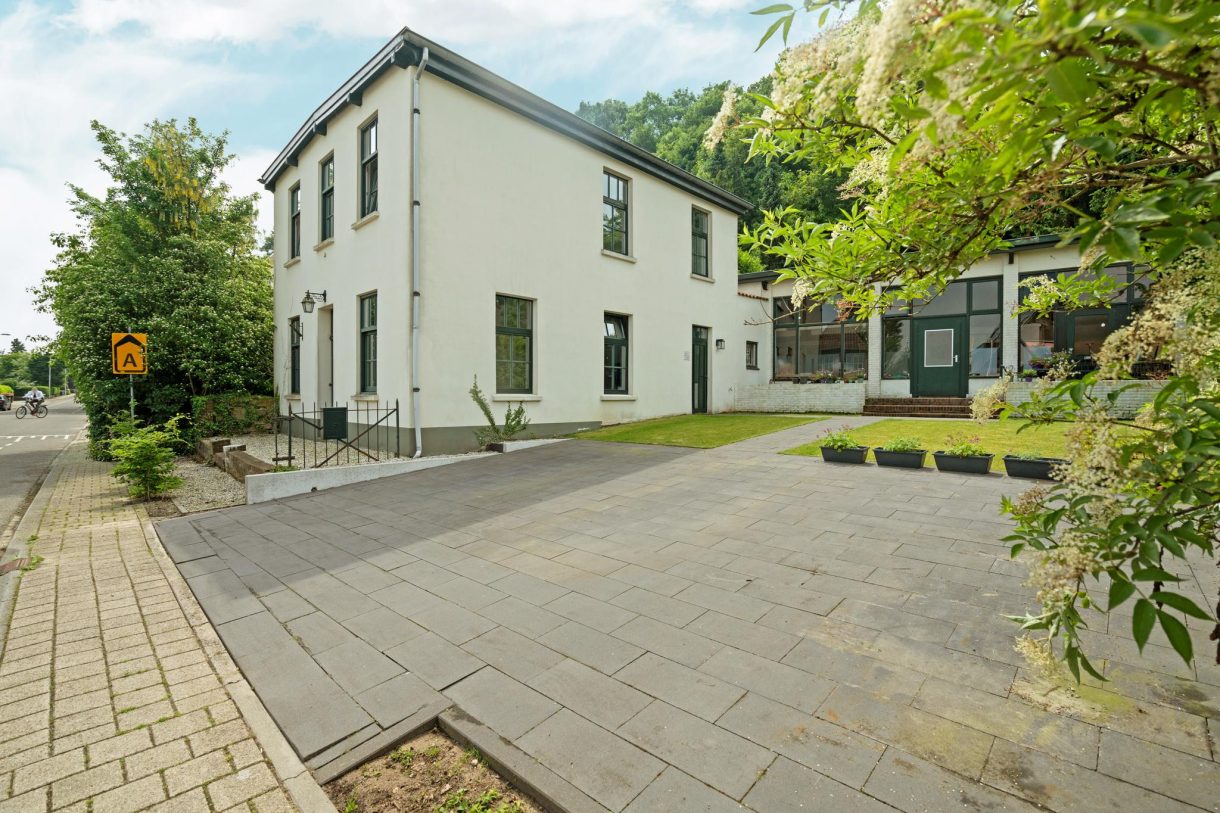 Te koop: Foto Woonhuis aan de Rijksstraatweg 140 in Beek