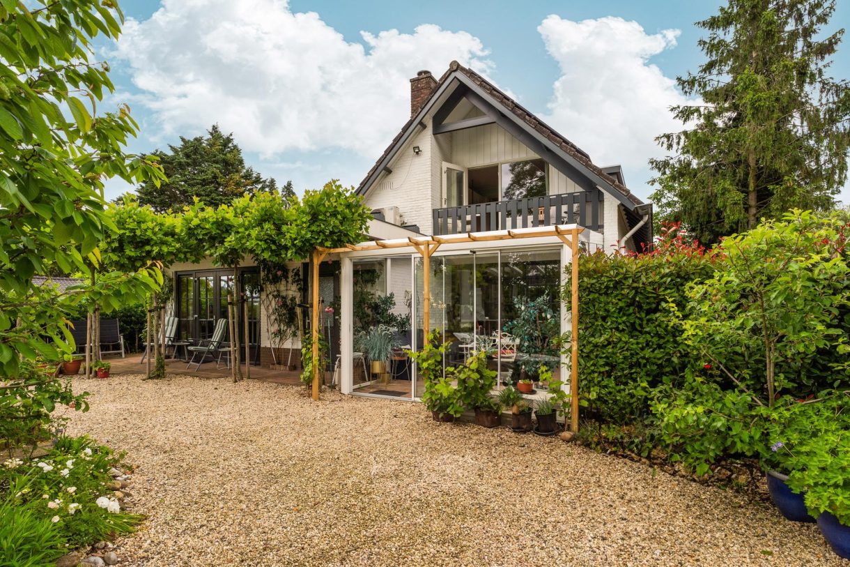 Te koop: Foto Woonhuis aan de Rijksweg 30 in Mook