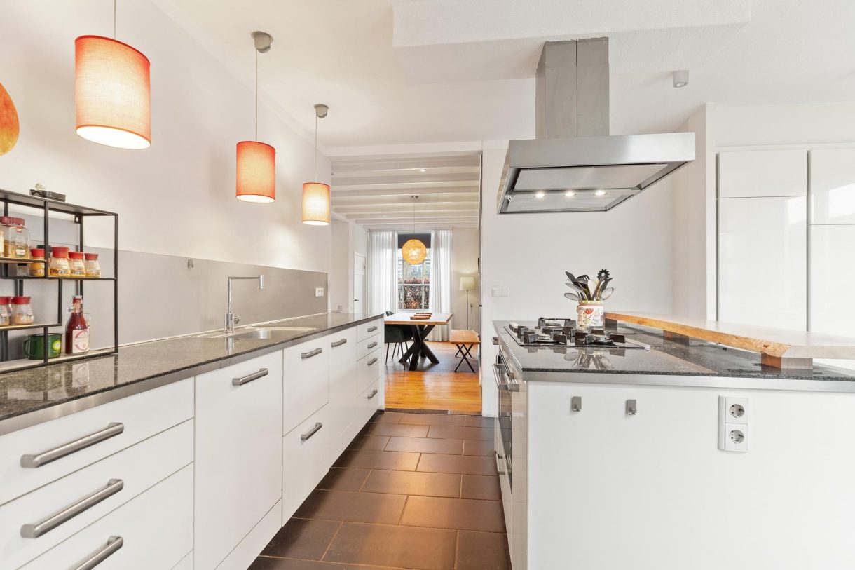 Te koop: Foto Woonhuis aan de Kerkplein 7 in Leuth