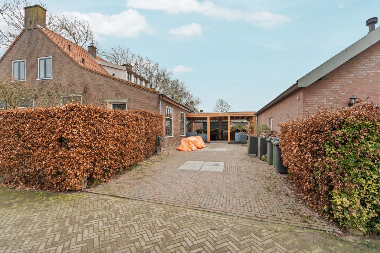 Te koop: Foto Woonhuis aan de Kerkplein 7 in Leuth