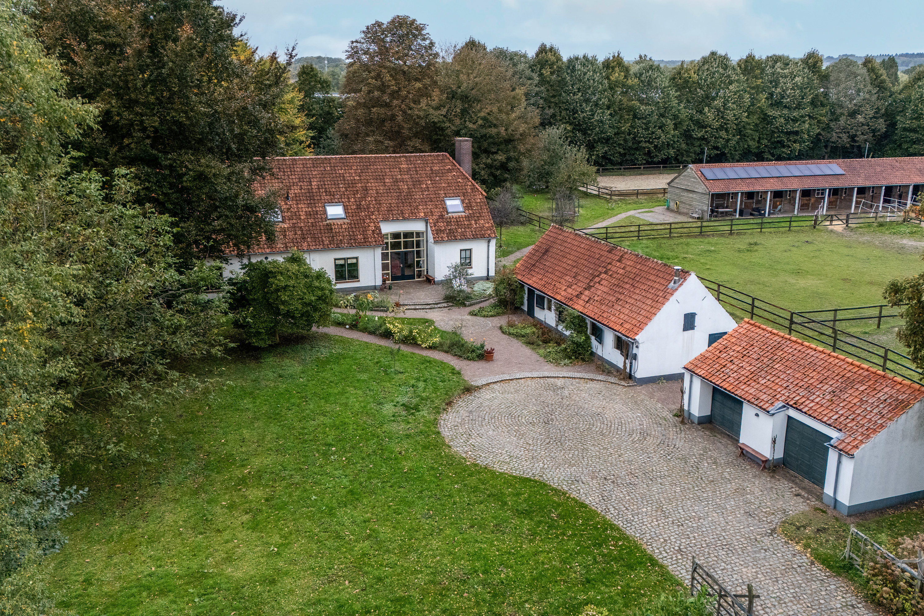Hoofdfoto van Groesbeek Koningin Wilhelminaweg 45